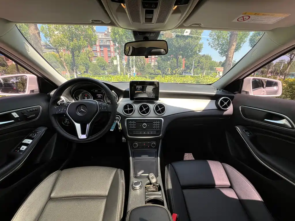 Mercedes-Benz GLA — миниатюра 11
