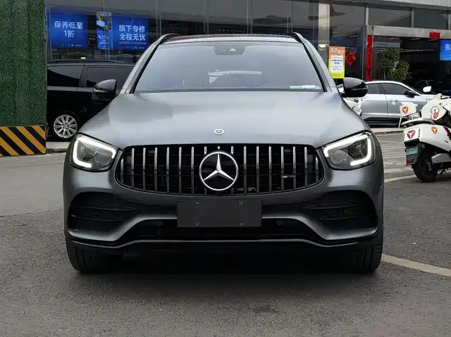 MERCEDES-BENZ GLC AMG