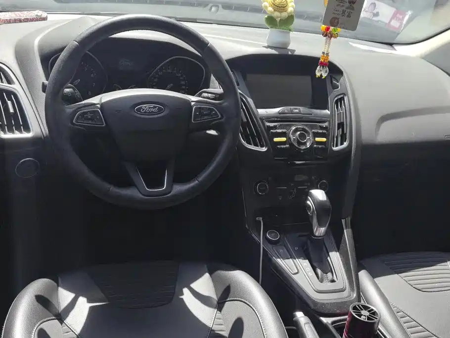 Ford Focus — миниатюра 12