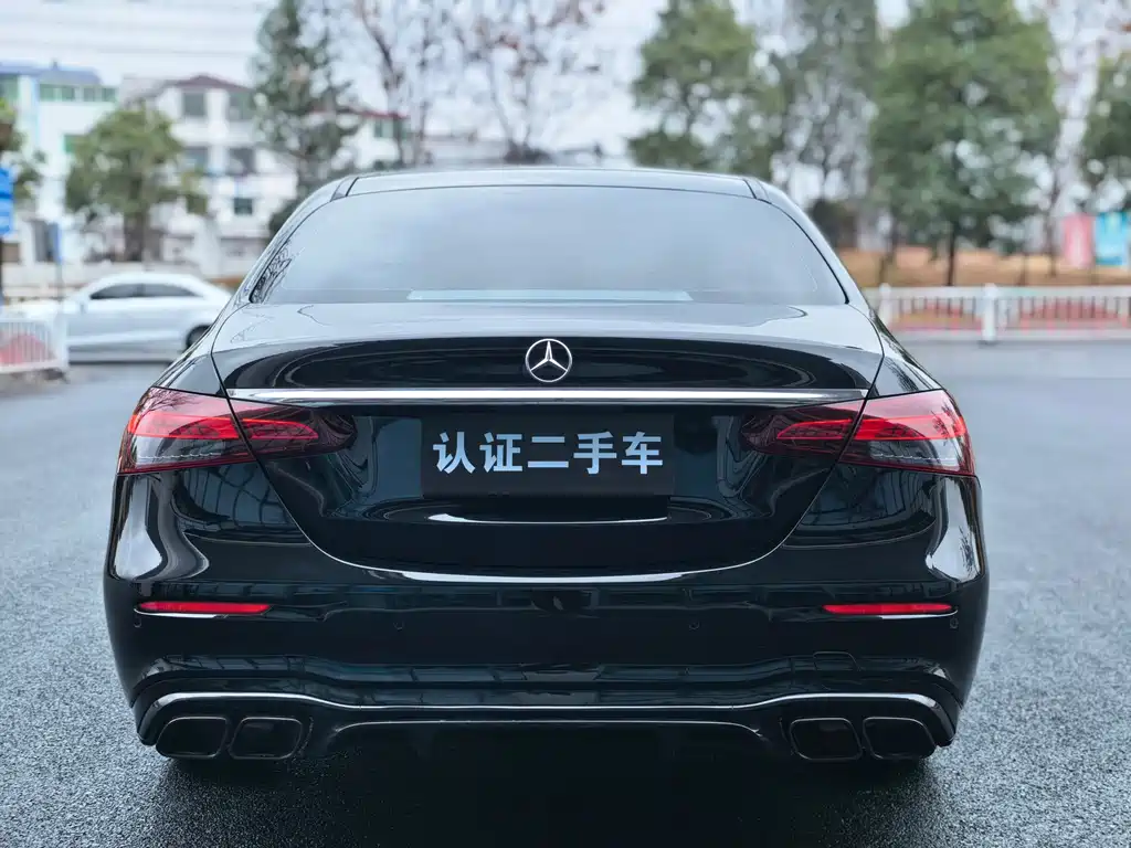 MERCEDES-BENZ E CLASS