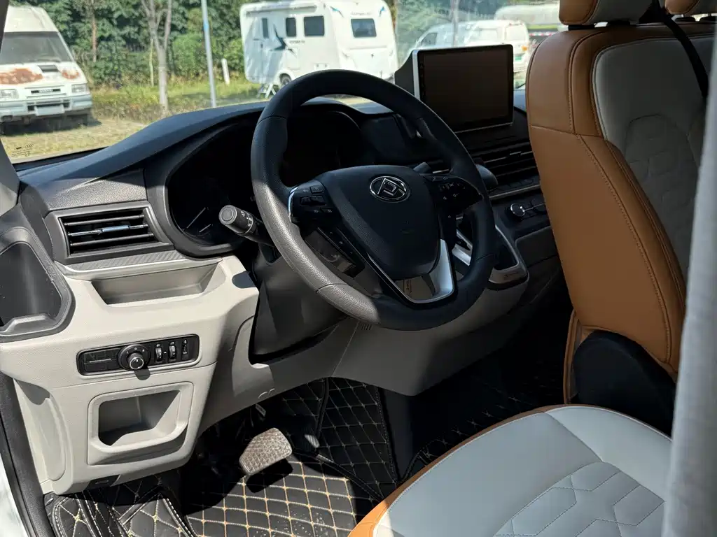 MAXUS V90 RV — миниатюра 7