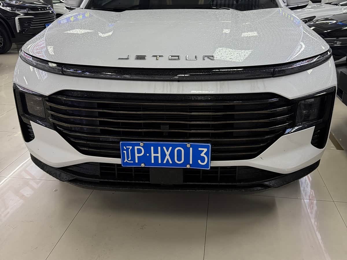 Jetour Jetour X70 PLUS 1.5 л 2024 г. Белый, пробег 12000 км