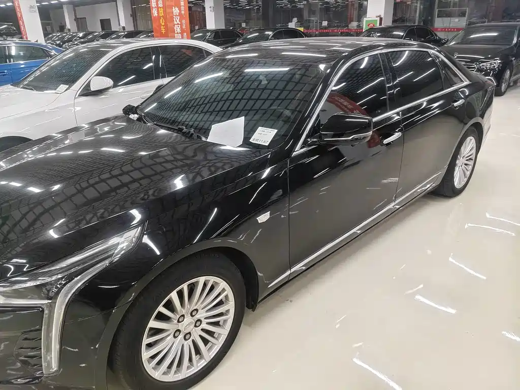 Cadillac XT6 — миниатюра 2