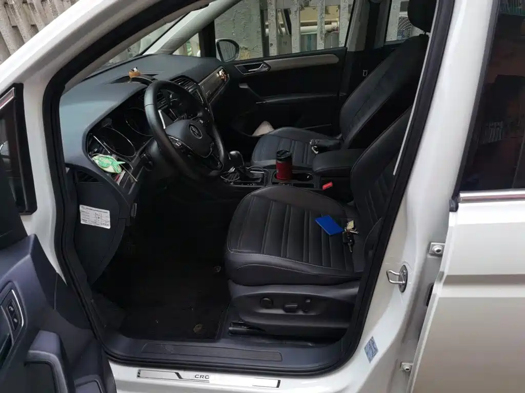 Volkswagen Touran — миниатюра 8