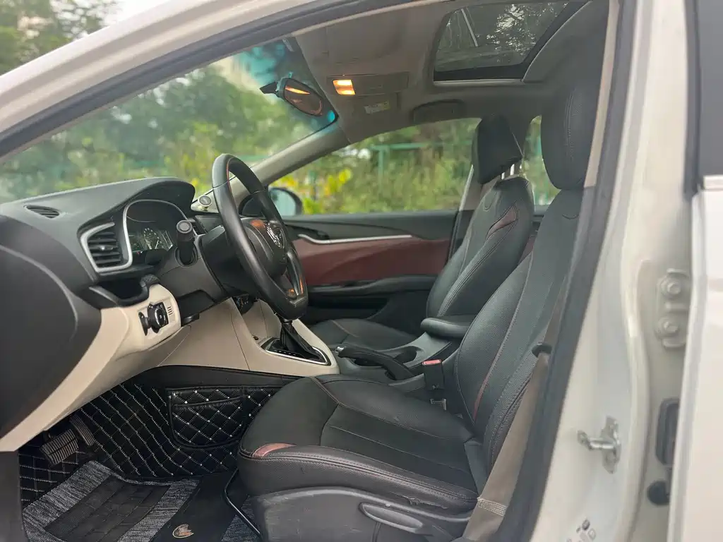 Buick Excelle — миниатюра 5