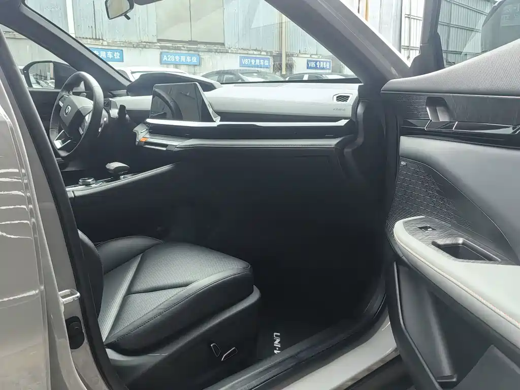 Changan UNI-V — миниатюра 6
