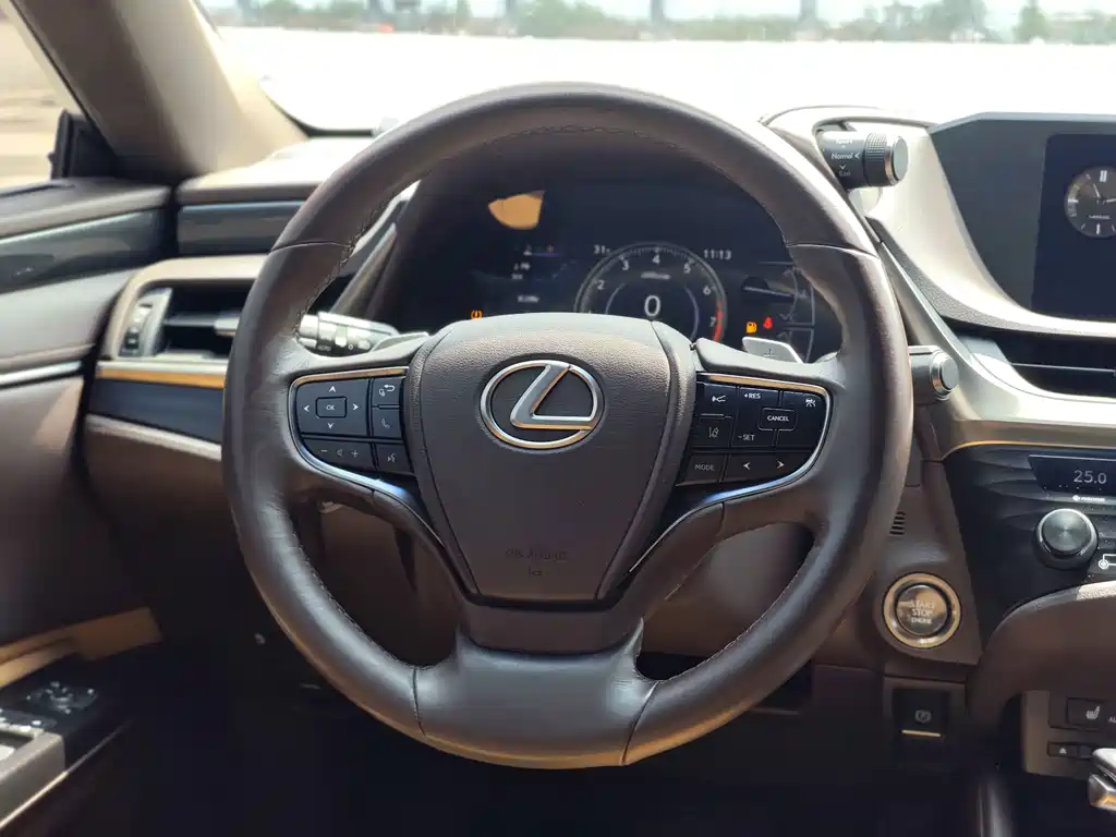 Lexus ES — фотографии объявления, Фото 21
