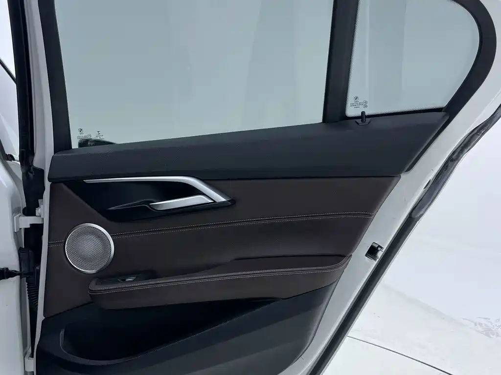 BMW 1 Series — миниатюра 25