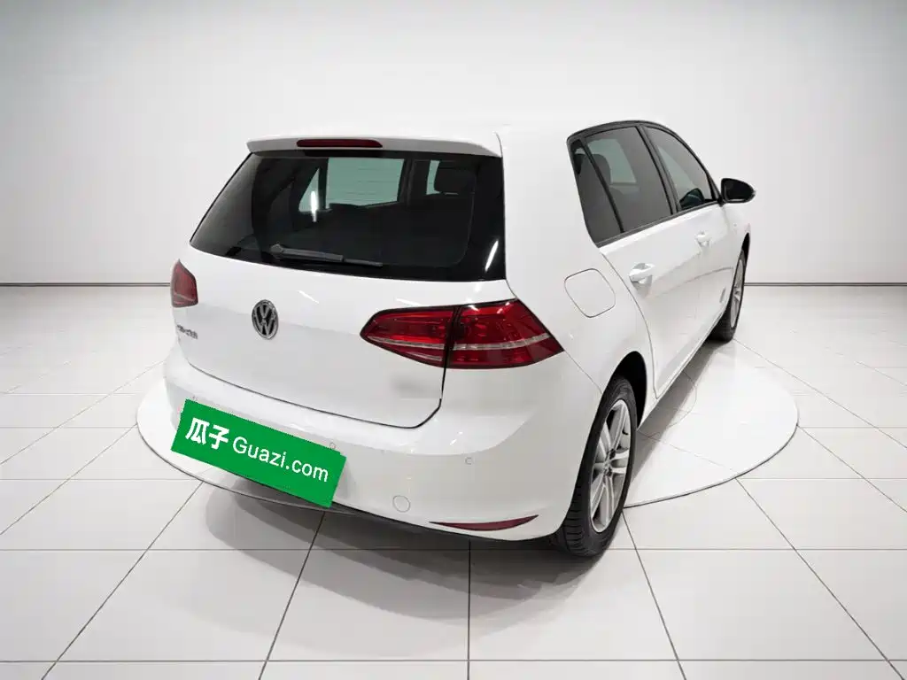 Volkswagen Golf — миниатюра 4