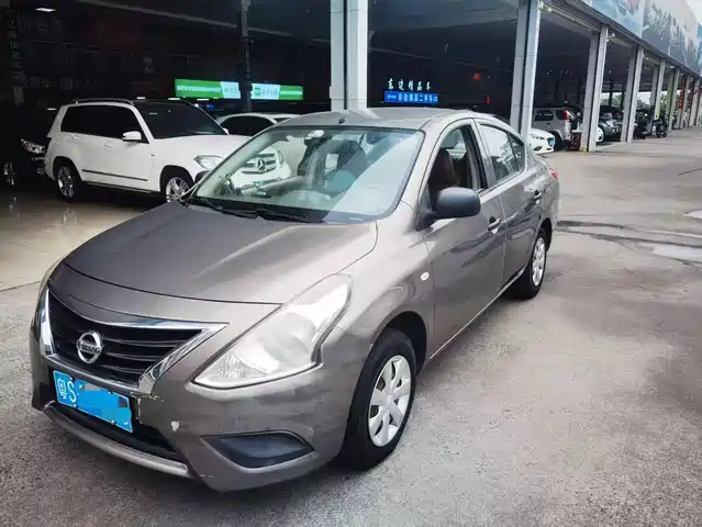 Nissan Sunny