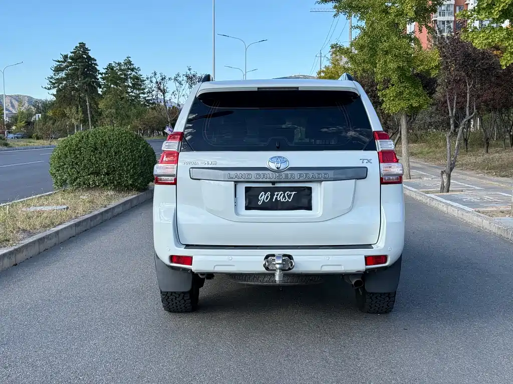 Toyota Prado — миниатюра 4