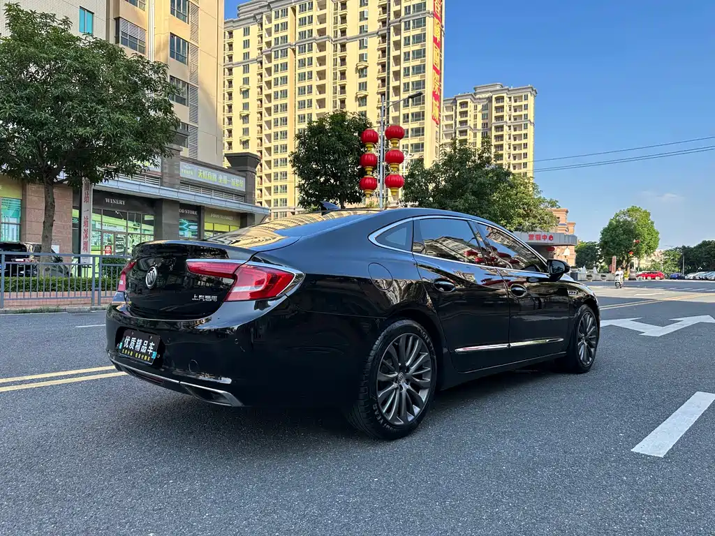 Buick LaCrosse — миниатюра 8