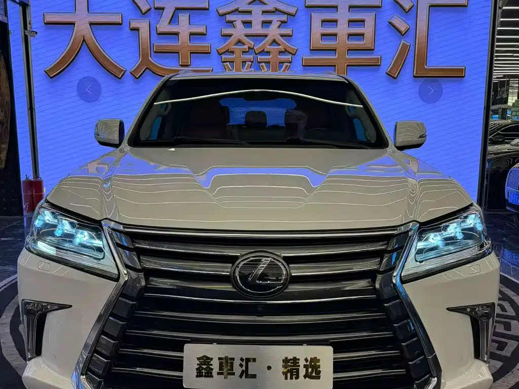Lexus LX 2019