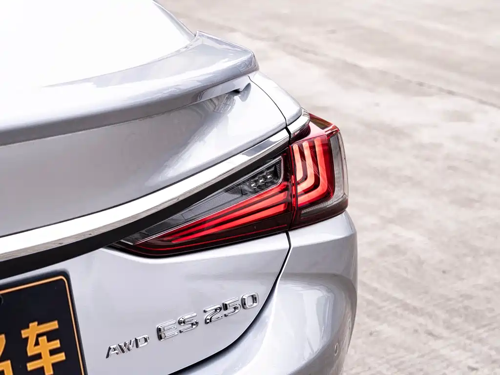 Lexus ES — фотографии объявления, Фото 8