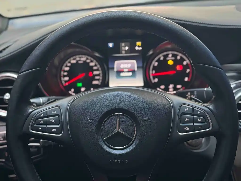 Mercedes-Benz GLC — миниатюра 15