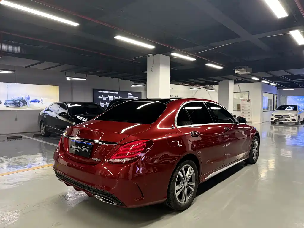 Mercedes-Benz C-Class — миниатюра 5