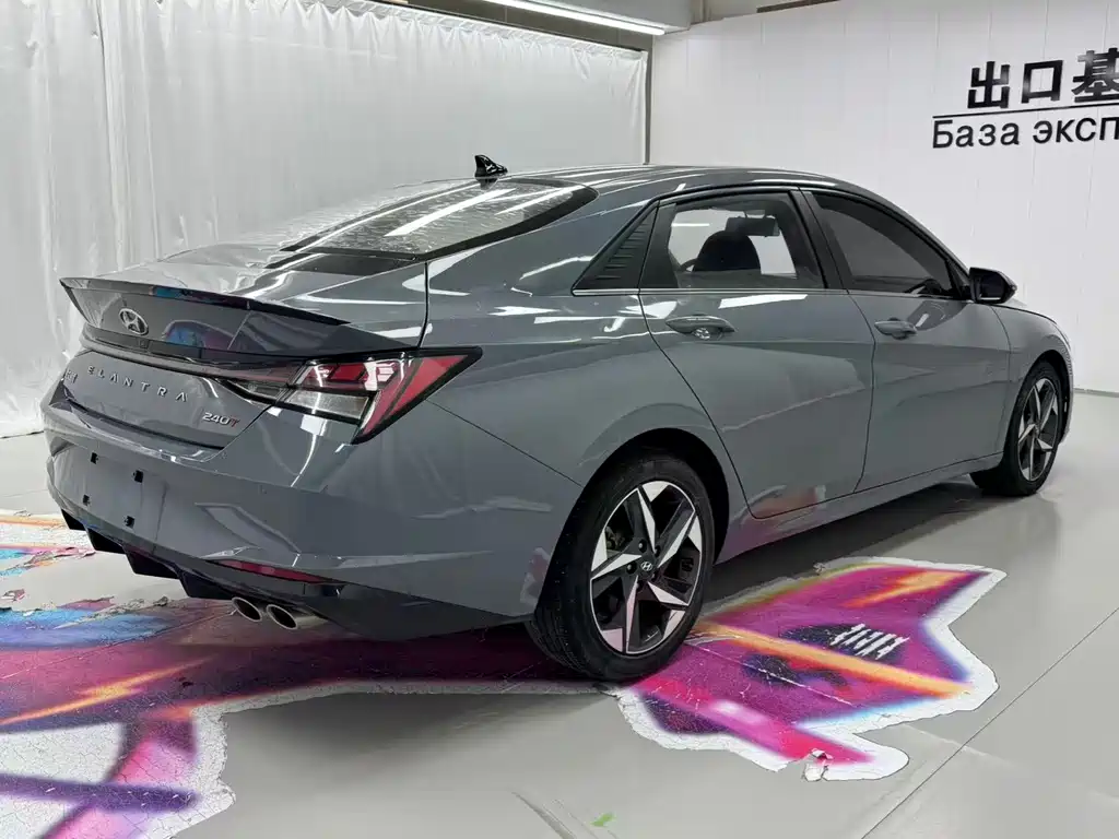 Hyundai Elantra 2022 240TGDi DCT LUX Luxury
