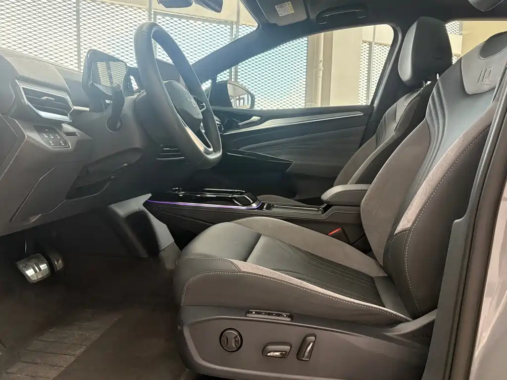 Volkswagen ID.4 Crozz — миниатюра 4