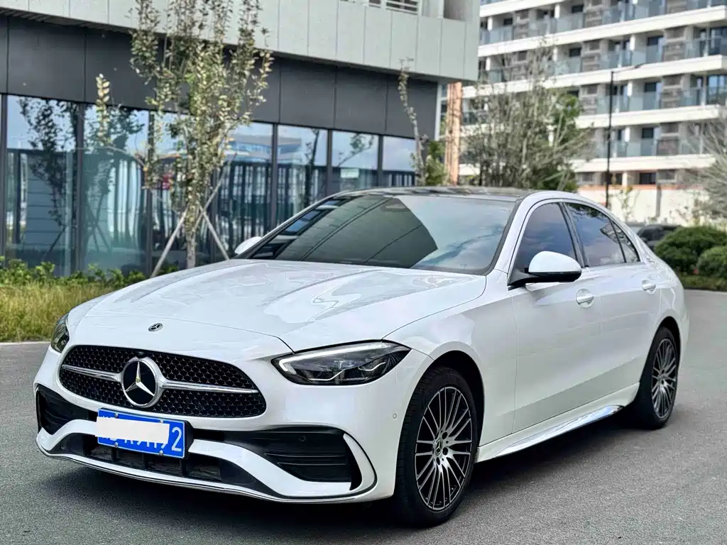 Mercedes-Benz C-Class 2024