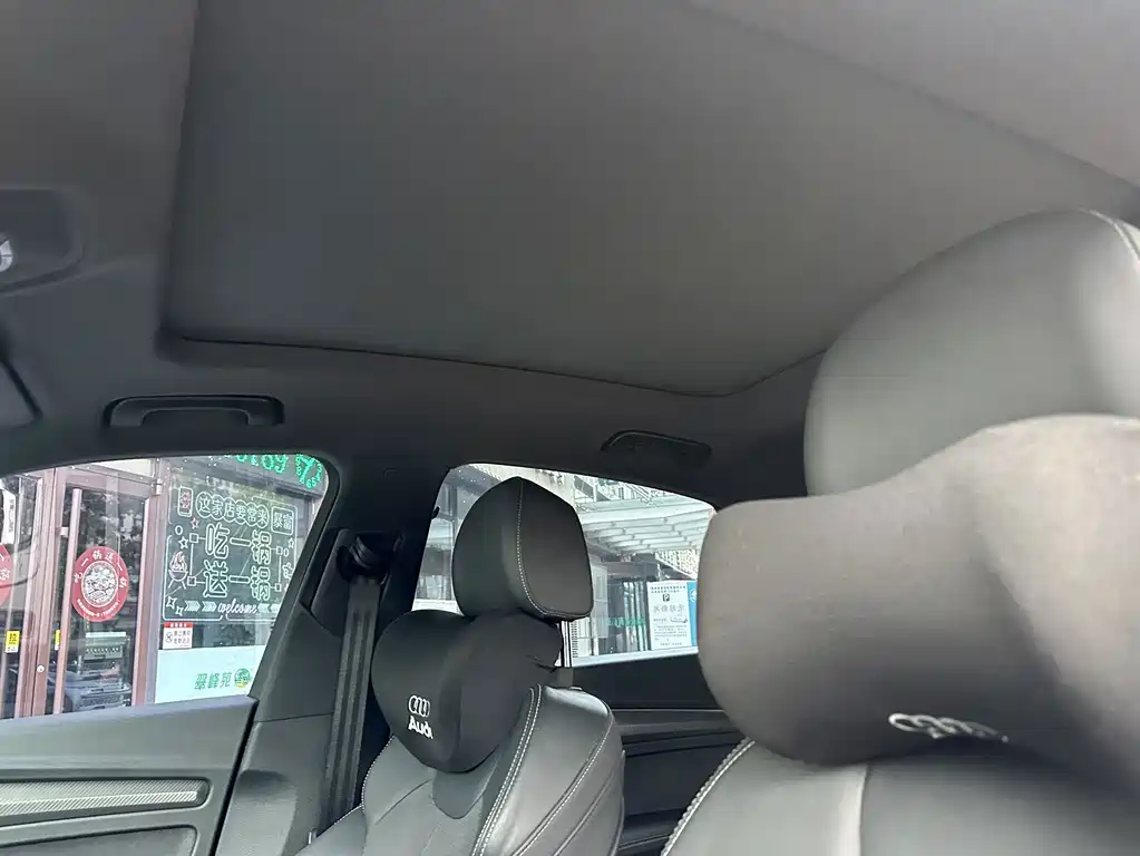 Audi Q5L Sportback — миниатюра 5