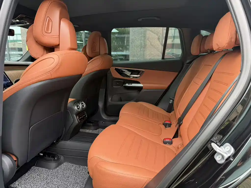 Mercedes-Benz GLC 2024 GLC 300 L 4MATIC 5 мест