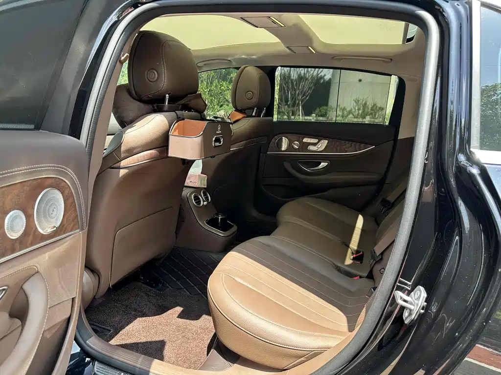 Mercedes-Benz E-Class E 2022 E 300 L Luxury