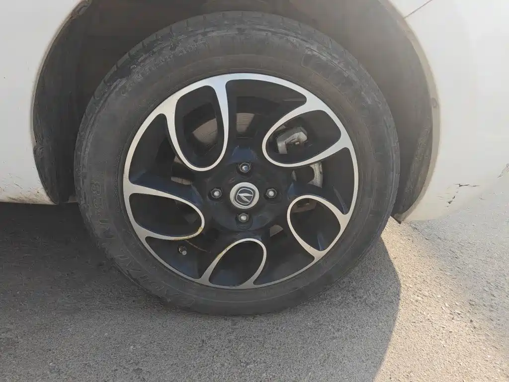 Changan Benben E-Star — миниатюра 9