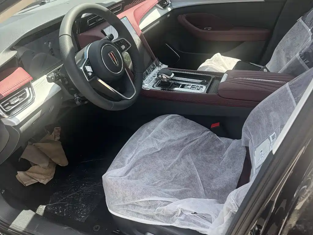 Hongqi H5 2025 2.0T AT