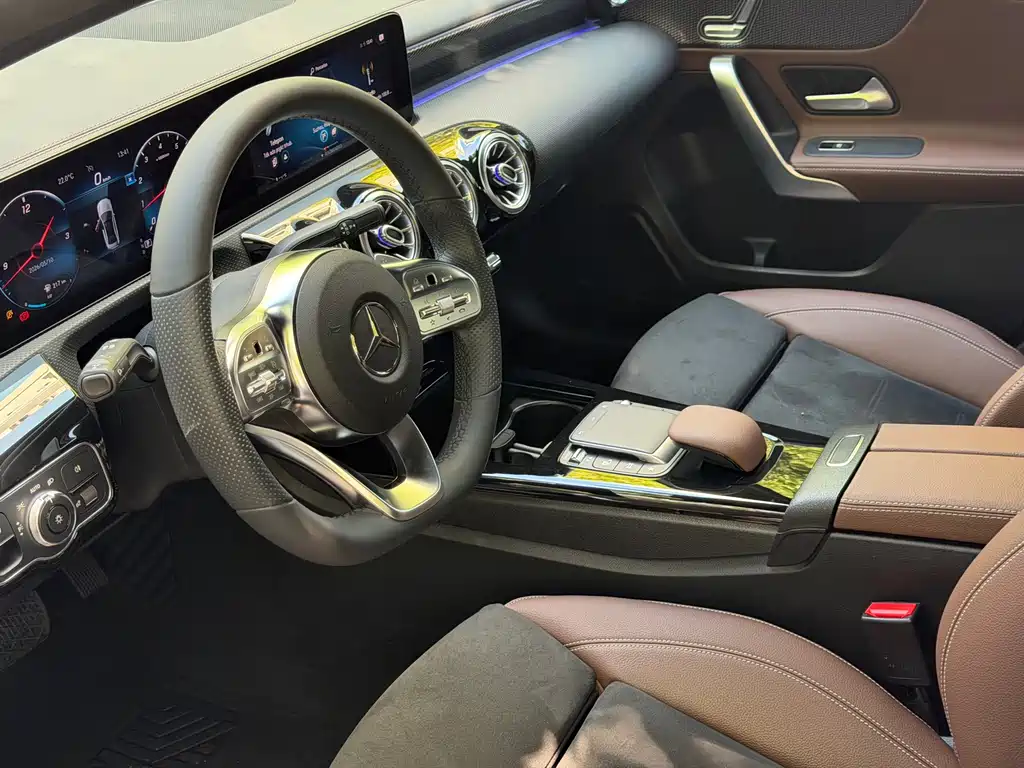 Mercedes-Benz A-Class A 2021 A 200 L Sport Fashion