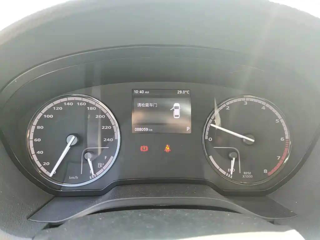 Qoros Qoros 3 — миниатюра 8