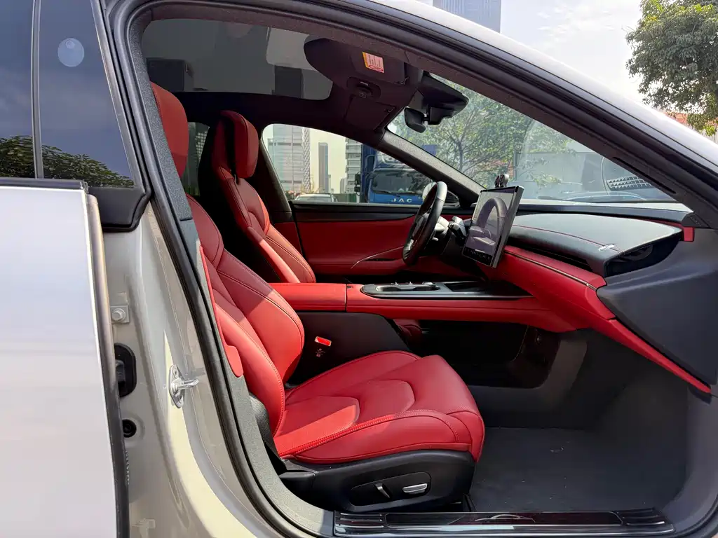 XIAOMI CAR XIAOMI SU7