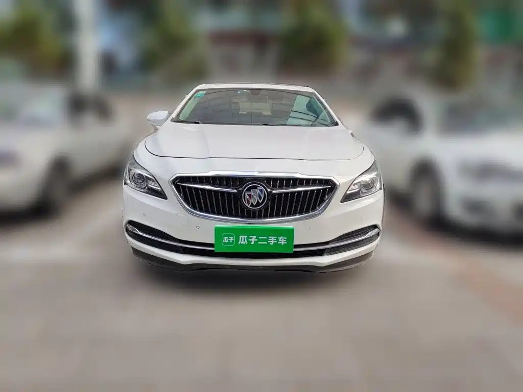 Buick LaCrosse — миниатюра 2