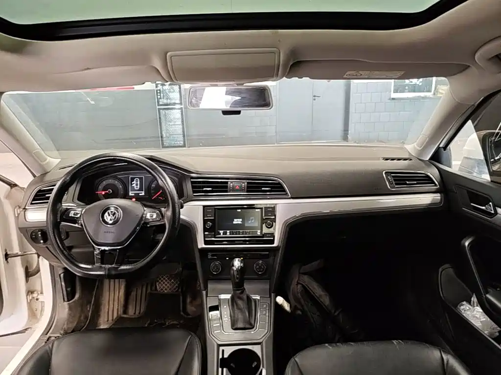 Volkswagen Lamando — миниатюра 10