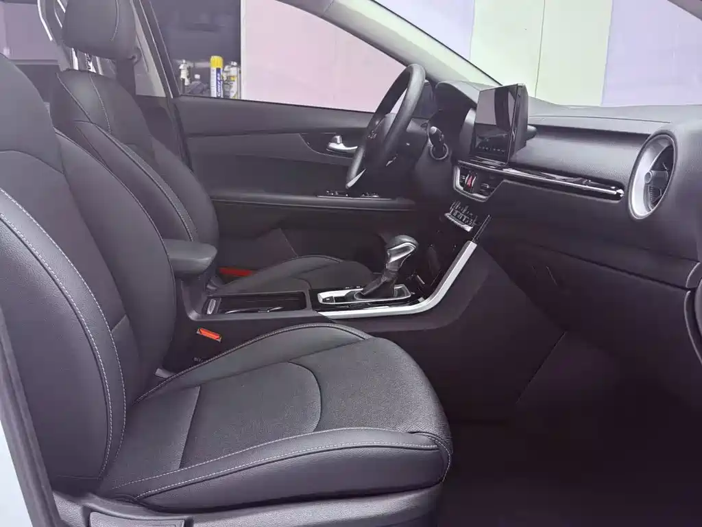 Kia K3 — миниатюра 14