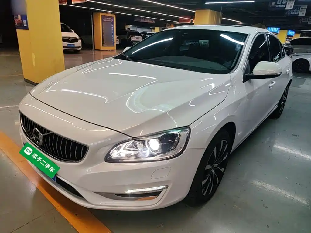 Volvo S60 — миниатюра 2