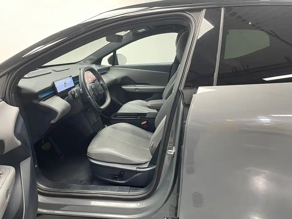 Lynk & Co Z20 — миниатюра 17