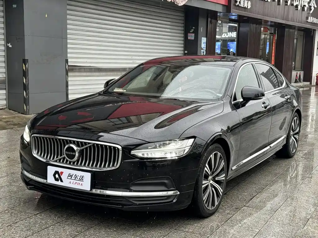 Volvo S90 2022