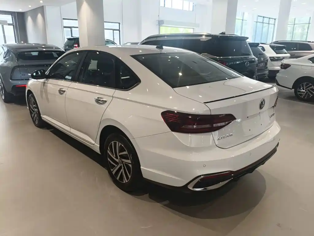 Volkswagen Lavida 2024 300TSI DSG Lead