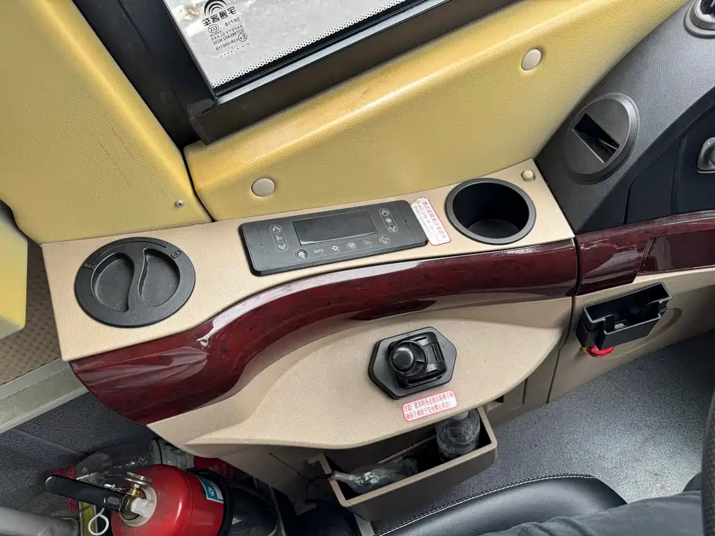 YUTONG BUS YUTONG T7