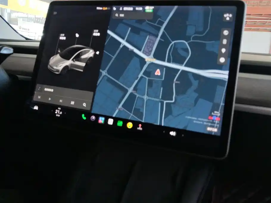 Tesla Model 3 — миниатюра 13