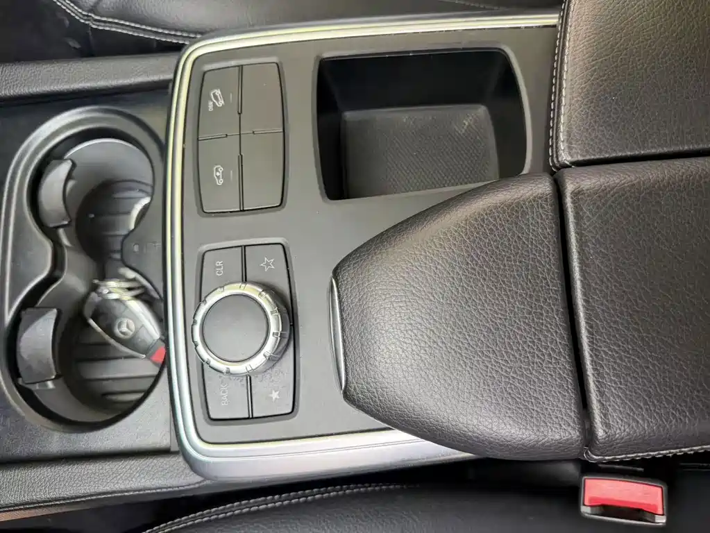 Mercedes-Benz GL-Class — миниатюра 9