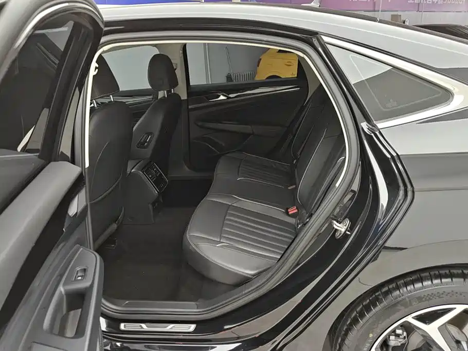 Volkswagen Passat — миниатюра 11