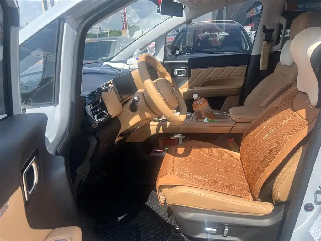 Wuling 730 2025 125km Luxury