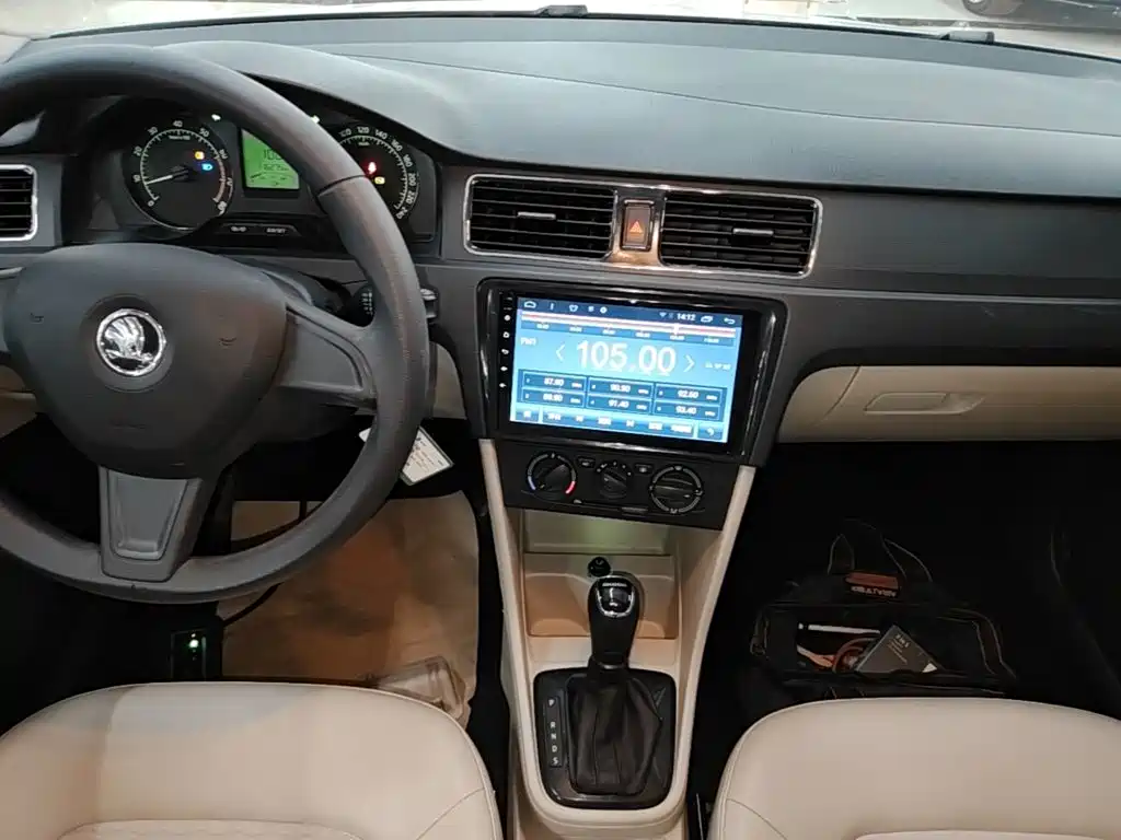 Skoda Rapid — миниатюра 13