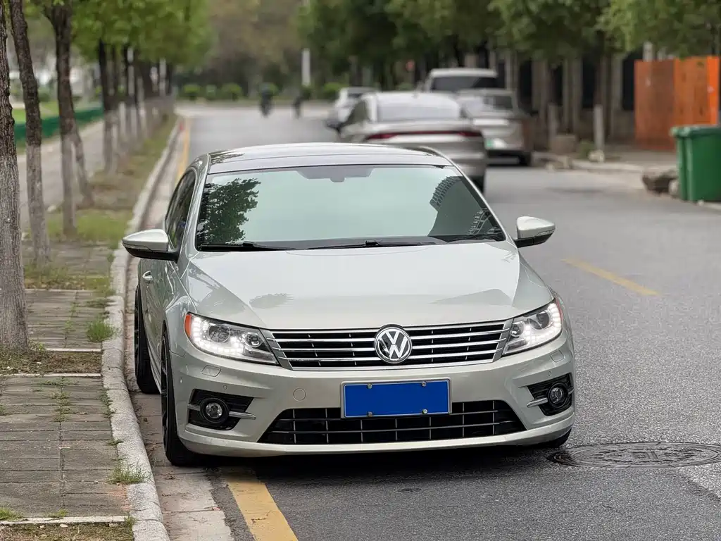 Volkswagen FAW - Passat CC CC 2018 1.8TSI Luxury