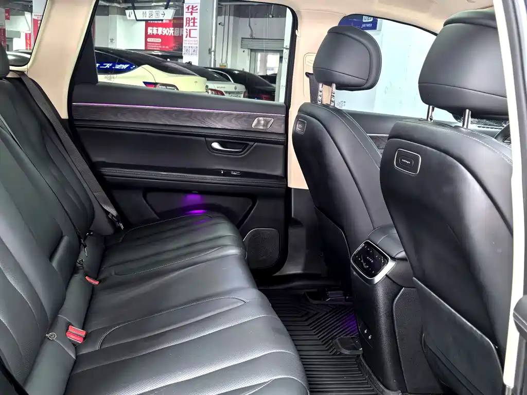 Aito M7 2024 1.5T Smart Drive Max 5 мест