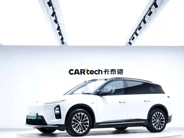 2025 Nio ES6