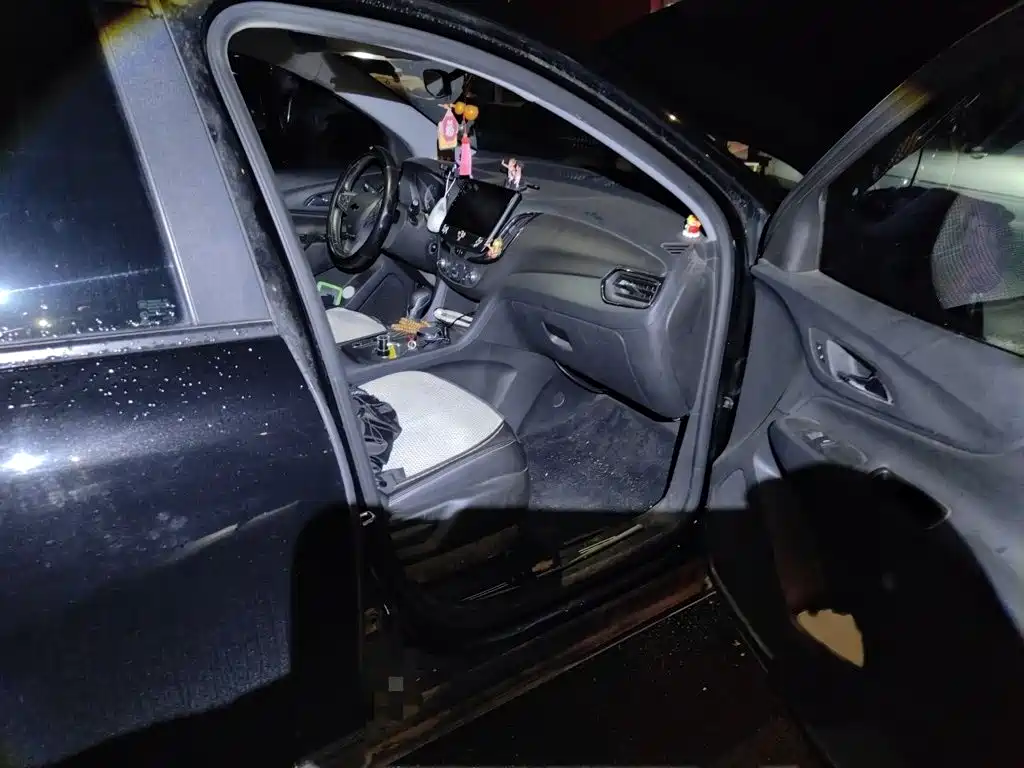 Chevrolet Equinox — миниатюра 18