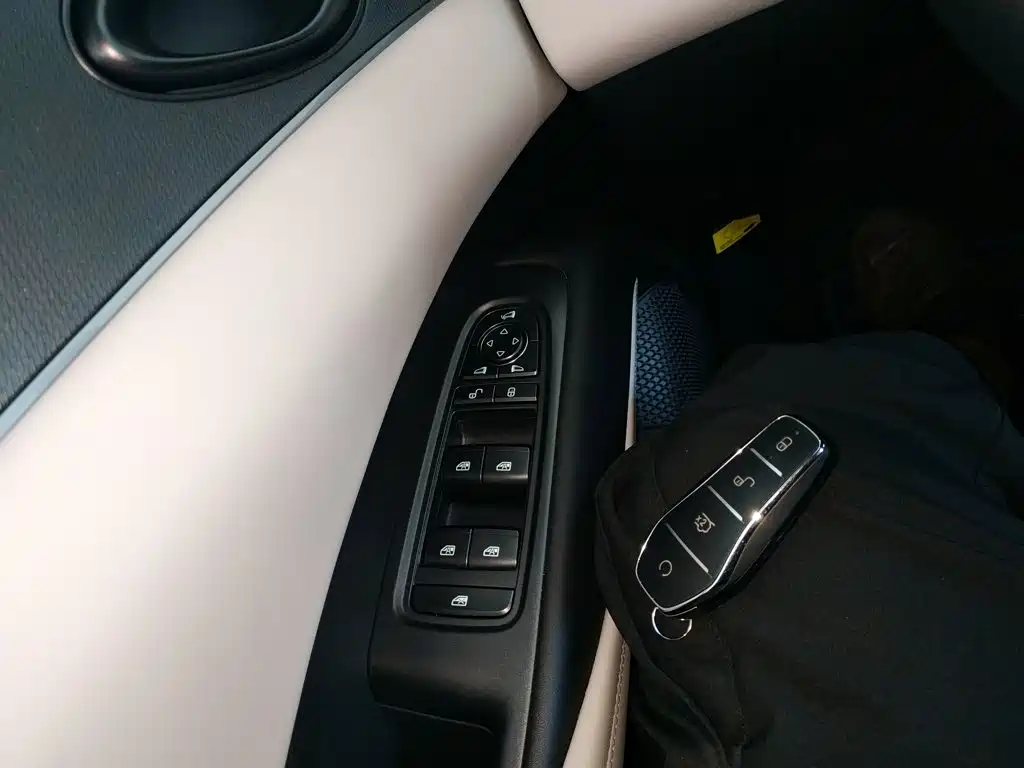 BYD Seal 06 — миниатюра 9