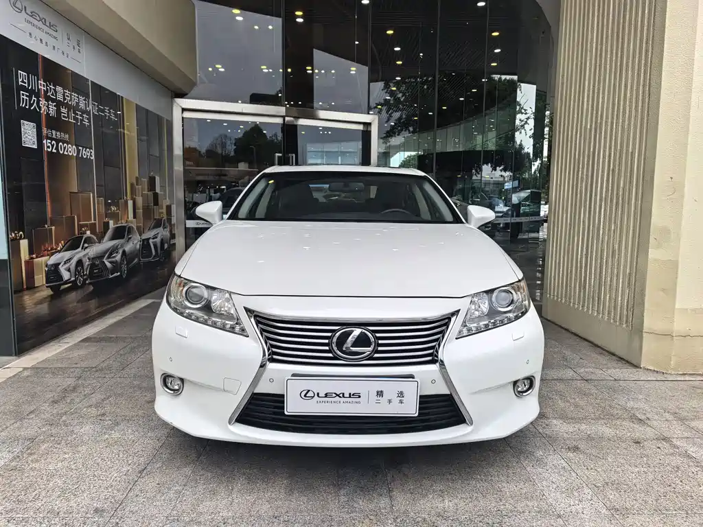 Lexus ES 2015
